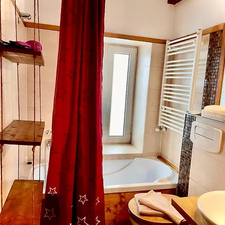 Apartment Apartament Rustic In Centrul Istoric